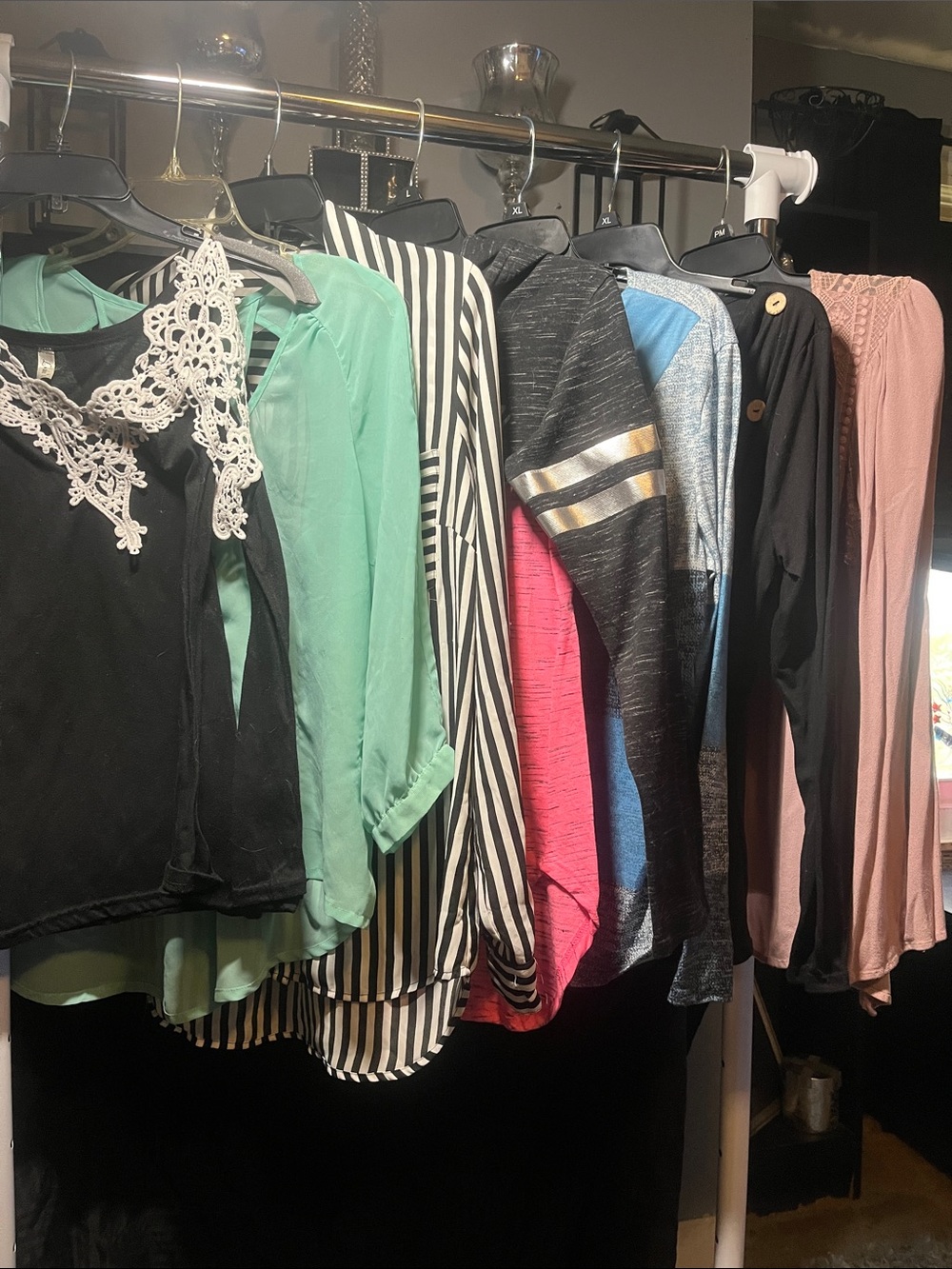 Lot of 7 Long Sleeve Women’s Tops Size Large